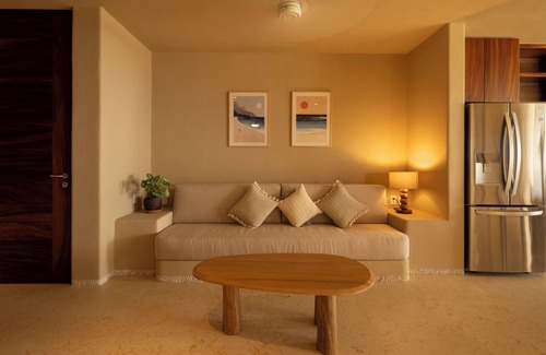 La Union de Isidoro Montes de Oca Condo | Beachfront Condo Los Panchos in Playa la Saladita/Coco 101