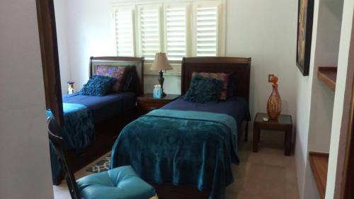 Petacalco Apartment | Oceanfront Retreat: Loft on the Pacific with Pool Access