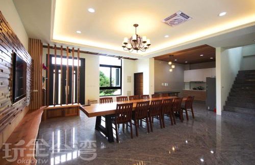 Puli House | Welcoming MY B&B: Cozy Stay with Kitchen & Fireplace