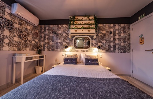 Carmo House | Exceptional Stay at My Bed in Pico with Spa & Breakfast