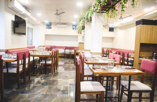 Shivajinagar Hotel | Budget-Friendly MY Bizz Hotel Sapna - Family Friendly Stay