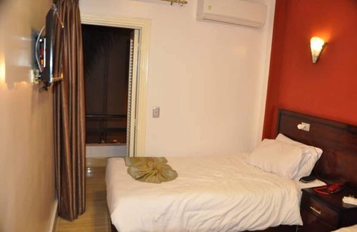 Al Duqqi House | Discover My Cairo Hotel: Garden Views & Exceptional Amenities