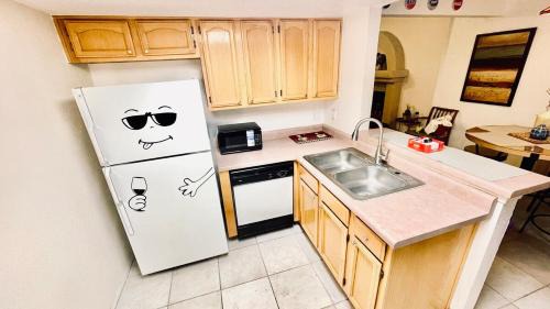 El Paso House | My Charming Home, Cozy, in the Heart of West Side