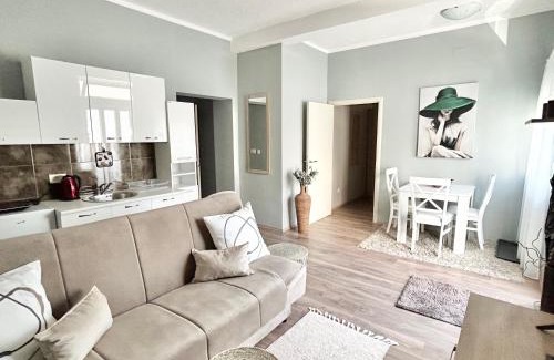 Babilonija Apartment | Top-Rated Family Retreat at My Choice Hotel