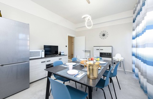 Desenzano del Garda Apartment | Family-Friendly My Desenzano Apartment with Great Amenities