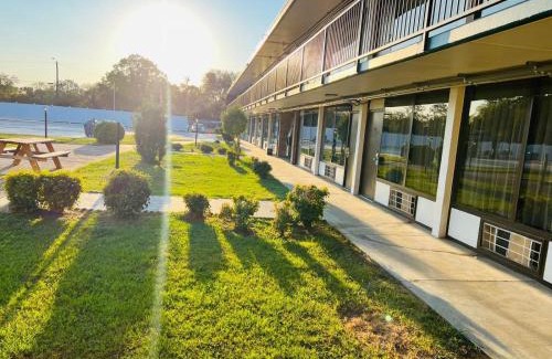 Columbus Hotel | Cozy Stay at My Home in Columbus - Child Friendly Escape