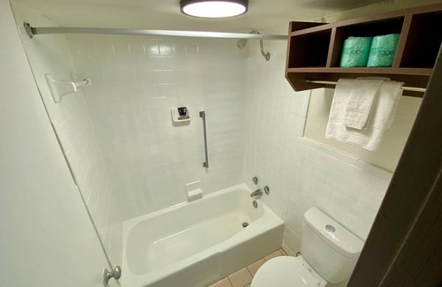 Columbus Hotel | Cozy Retreat at My Home in Columbus: Family-Friendly Comfort