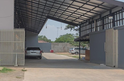 Haurgeulis House | Discover My Home Guest House Indramayu: Family-Friendly Stays