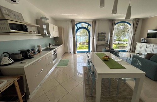 Peschiera Maraglio Apartment | Lakefront Apartment at My Home in Mount Island, Rated 9.8