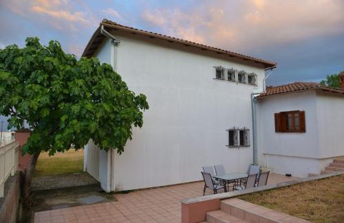 Tempi House | Discover My Home In Olympus: Pet & Child Friendly Stay