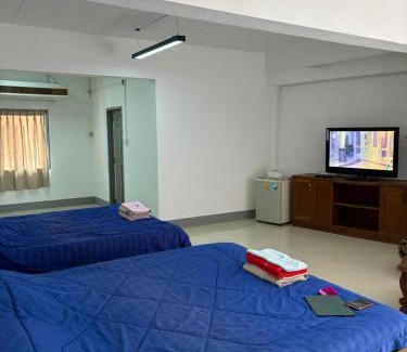 Arun Amarin Hotel | Pet-Friendly My Hotel Bangkok Noi with Family Amenities