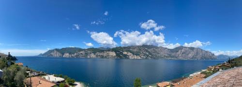 Malcesine Apartment | Experience My Lake Apartments: Pet-Friendly with Ocean Views
