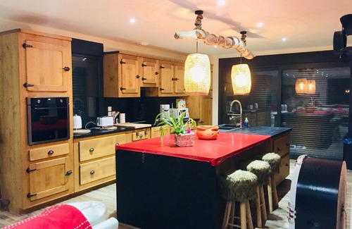 Verlincthun House | Pet-Friendly Retreat Near Hardelot/Le Touquet - 10/10 Rated