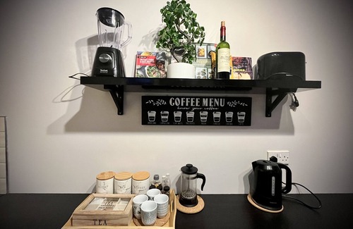 Queens Quarter House | Discover My Little Place: Modern Comfort in Historic Charm