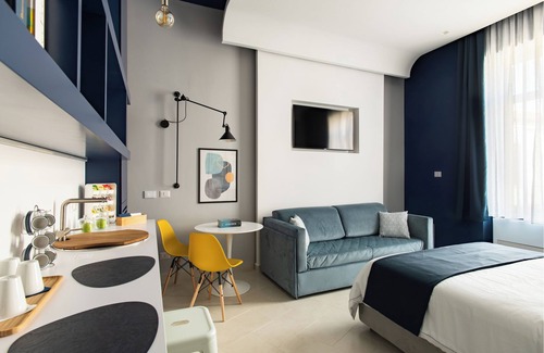 Naples City Centre Cabin | Unforgettable Stay at My Lodge Italy - Top Rated in Naples