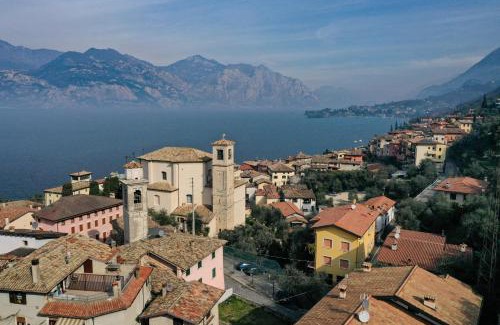 Cassone Apartment | Family-Friendly Retreat with Ocean View in Malcesine