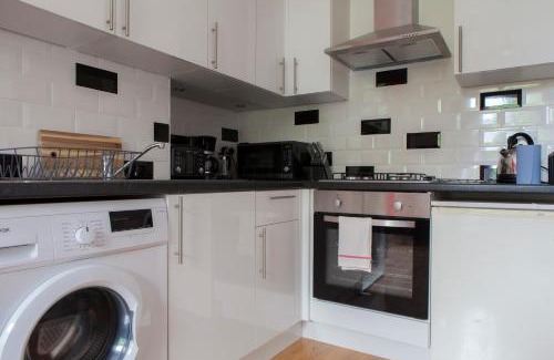 Marchmont Apartment | My Meadows: City Centre Apartment with Pet-Friendly Perks