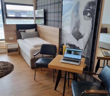 Hallbergmoos Hotel | Pet-Friendly Arthotel ANA Near Munich Airport with Breakfast