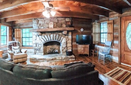 Lucas Cabin | Escape to My Old Kentucky Hideaway - Lakeview Cabin