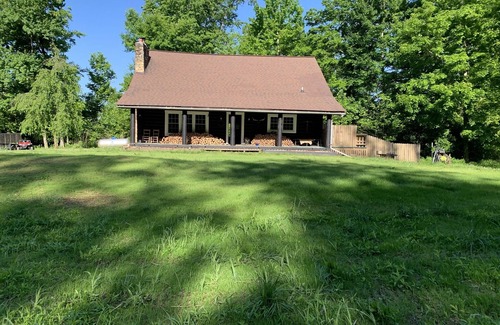 Hardyville Cabin | Pet-Friendly Retreat at My Old Kentucky Home Cabin