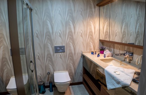 Pendik Hotel | Cozy My Palace Rooms: Family-Friendly with Pool & Spa