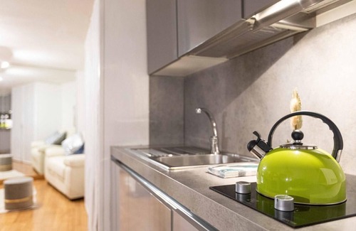 Rione VIII Sant'Eustachio Apartment | Discover My Piazza Navona Dream Apartment with Spa & Kitchen