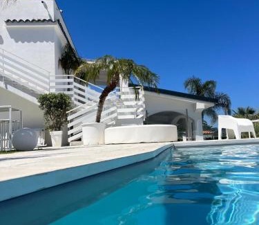 Villa Grazia di Carini Bed & Breakfast | Experience My Place: Oceanfront Retreat with Pool & Breakfast