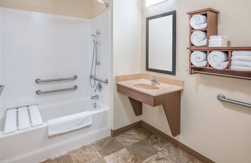Lithia Springs Hotel | Relax at My Place Hotel-Atlanta West with Family-Friendly Amenities