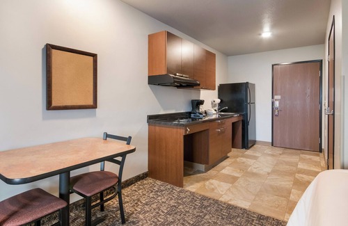 Pasco Hotel | Eco-Friendly My Place Hotel in Pasco | Guest Rated 8.4/10
