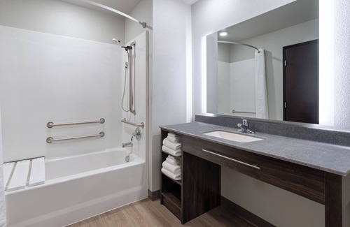 Shakopee Hotel | Comfortable My Place Hotel in Shakopee with Great Amenities