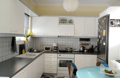 Nafplion City Centre Apartment | Modern New Town Apartment with Breakfast & Kitchen Access