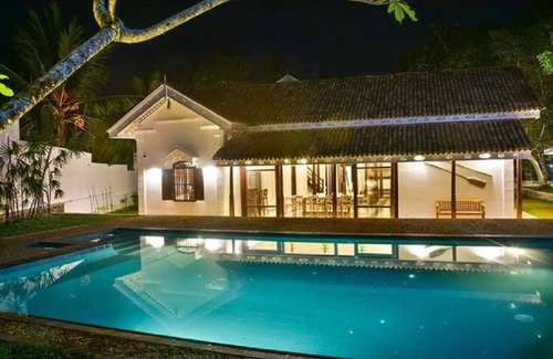 Hikkaduwa Villa | Colonial Style Newly Renovated Bungalow with Ocean View