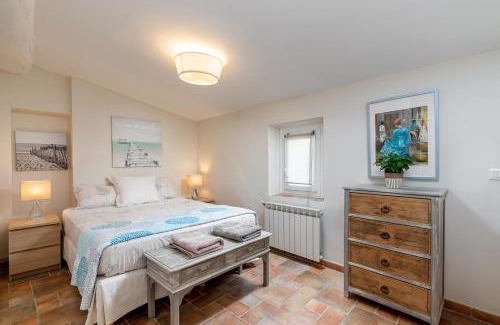 Antibes Old Town Apartment | Oceanfront Retreat at My Rima: Rated 9/10 by Guests