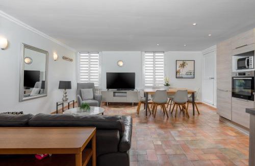 Antibes Old Town Apartment | Oceanfront Retreat at My Rima: Rated 9/10 by Guests