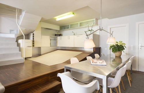 Sant Gervasi Apartment | Discover Barcelona: Private Pool & Garden Retreat