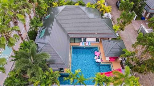 Huai Yai Villa | Discover My Sugar Pool Villa Na Jomtien with Hot Tub & Pool