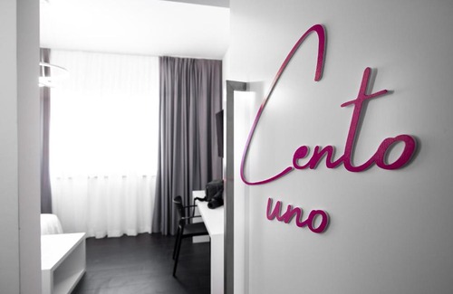 L'Aquila Hotel | My Suite Hotel: Guest Rated 9/10 with Pet-Friendly Amenities