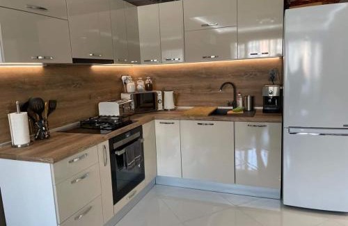 G.K. Bratya Miladinovi Apartment | Welcoming My Sweet Home: Guest Rated 9/10 & Family-Friendly