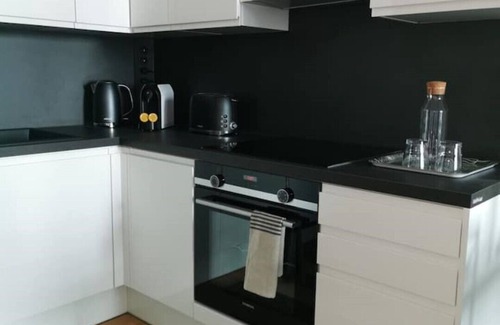 Erdberg Apartment | Cozy My TrIIIple Apartment Near City and Prater Attractions