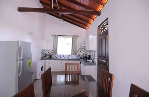Hikkaduwa Villa | Private 4-Bedroom Villa with Pool and Child-Friendly Amenities