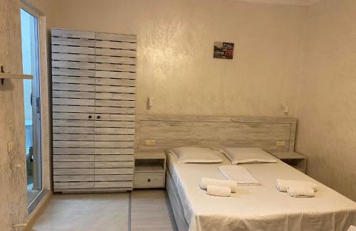 Kobuleti House | Cozy Guest House in Kobuleti with Oceanfront Views