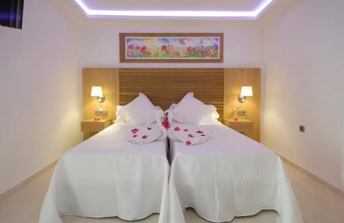 Sant Josep de sa Talaia Apartment | Elegant My Way Ibiza Studio with Pool & Restaurant Access