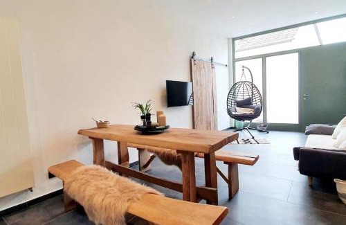 Irrel Apartment | Pet-Friendly Retreat at Mya Lenas Suite with Hot Tub