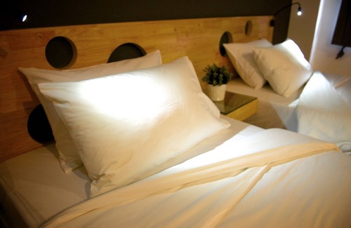 Chom Phon Hotel | Budget-Friendly Stay at Mybed Ratchada-Ladprao with Breakfast
