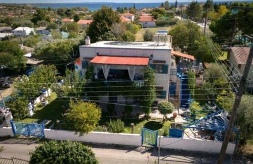 Kallikratia Apartment | Exceptional Myconian De Angelo 2: Pet and Child Friendly