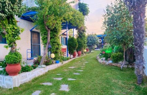 Kallikratia Apartment | Exceptional Myconian De Angelo 2: Pet and Child Friendly