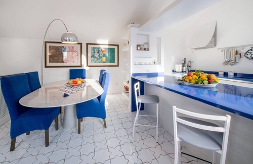 Sant'Agnello Apartment | Top-Rated Oceanfront Apartment with Pool and Spa Amenities