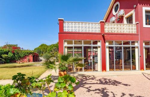 L'Albufereta Villa | Discover Myflats Villa Albufereta: Oceanfront Family Retreat
