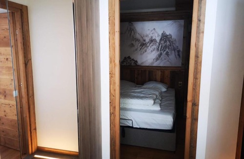 Val Claret Apartment | Elegant Tignes Val Claret Retreat with Breakfast & High Ratings