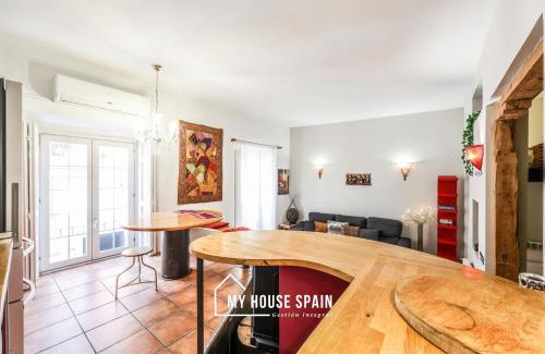 Malasana Apartment | Inviting 16 Calle del Limón - Family-Friendly Retreat